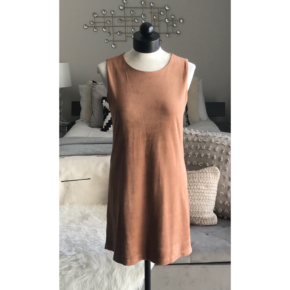 Olivaceous Women’s Shift Dress Sheath Size small S Sleeveless A Line Tan
